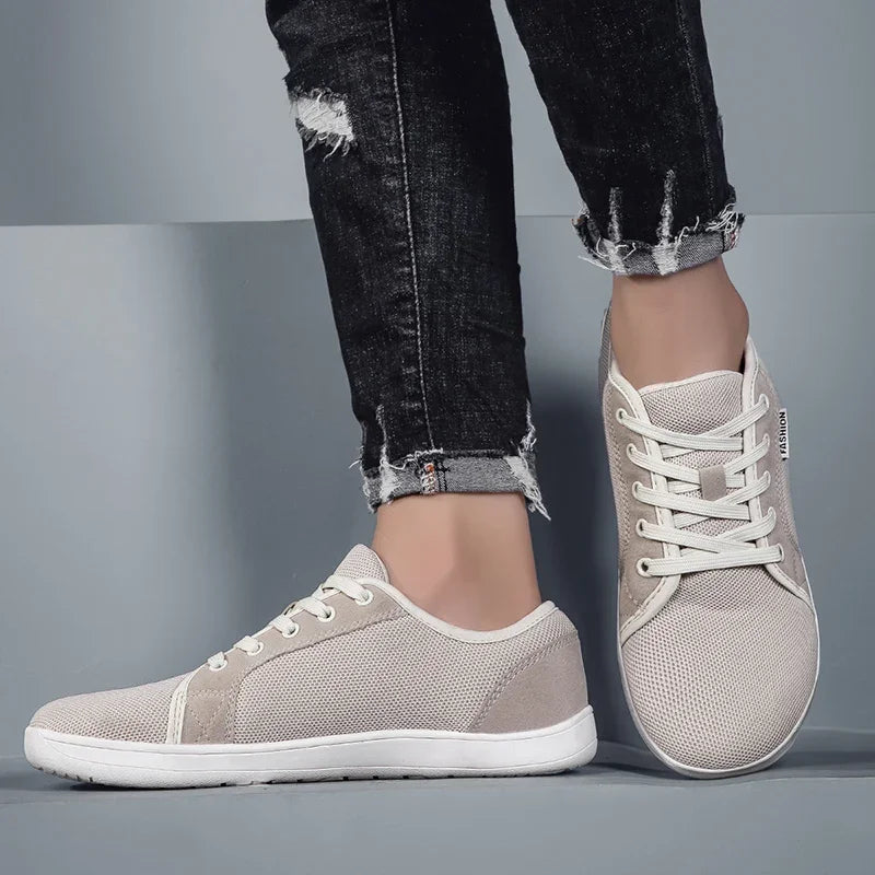 Chaussures orthopédiques larges et légères